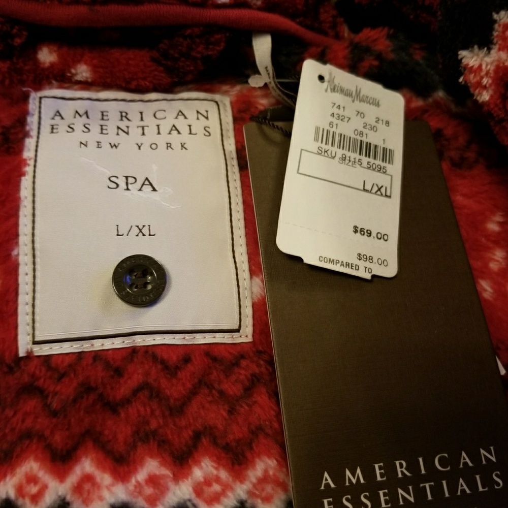 Neiman Marcus American Essentials Spa Robe - Picture 4 of 4